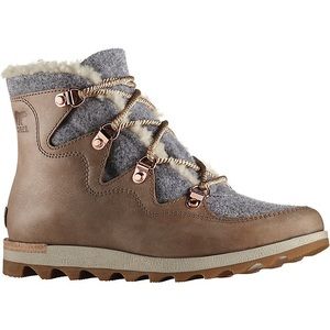 Sorel sneakchic alpine holiday boots